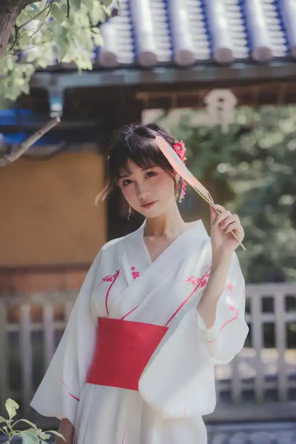剧情日本伊人无码福利少妇：从角色塑造到观看体验的深度解析
